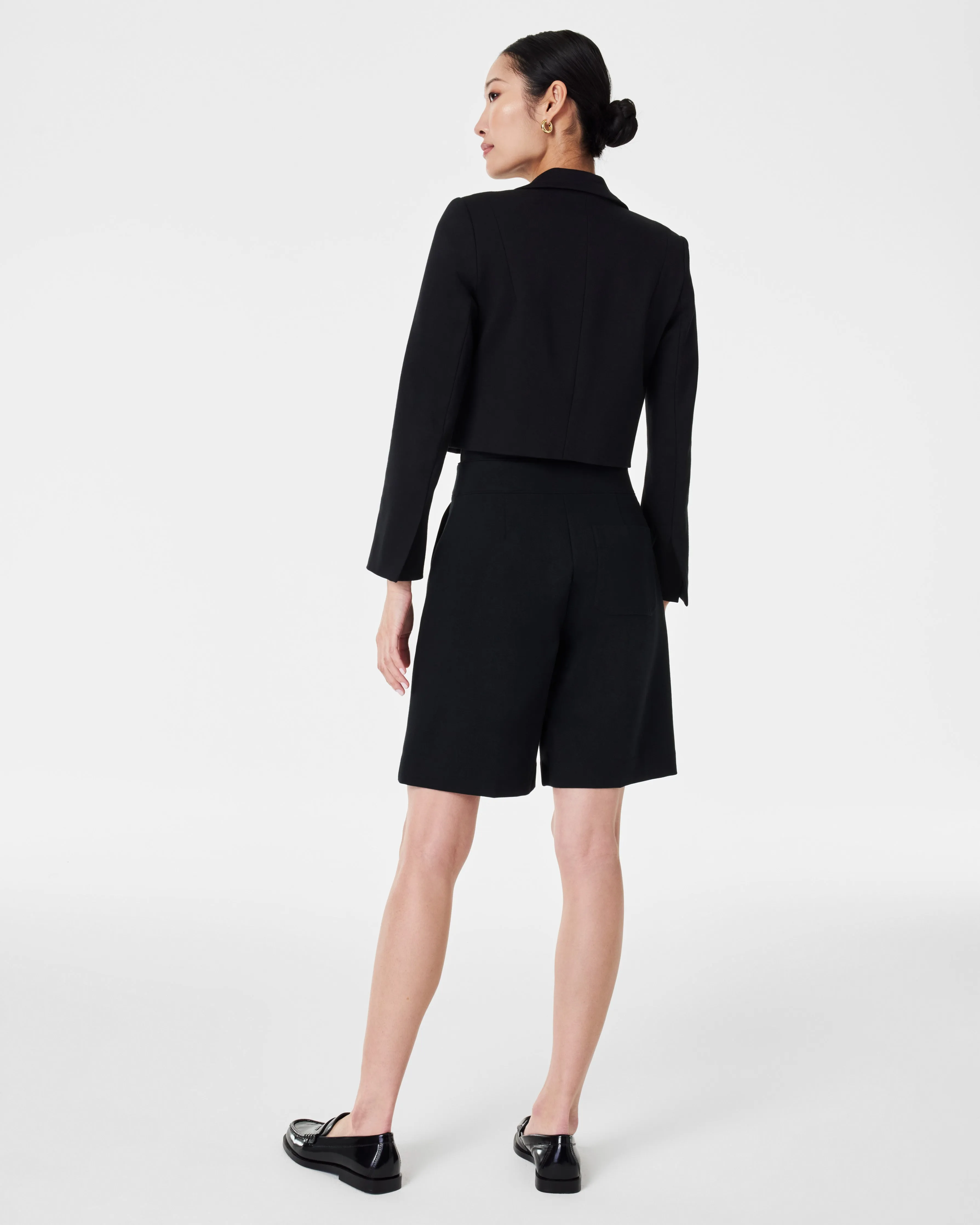 The Perfect Cropped Blazer