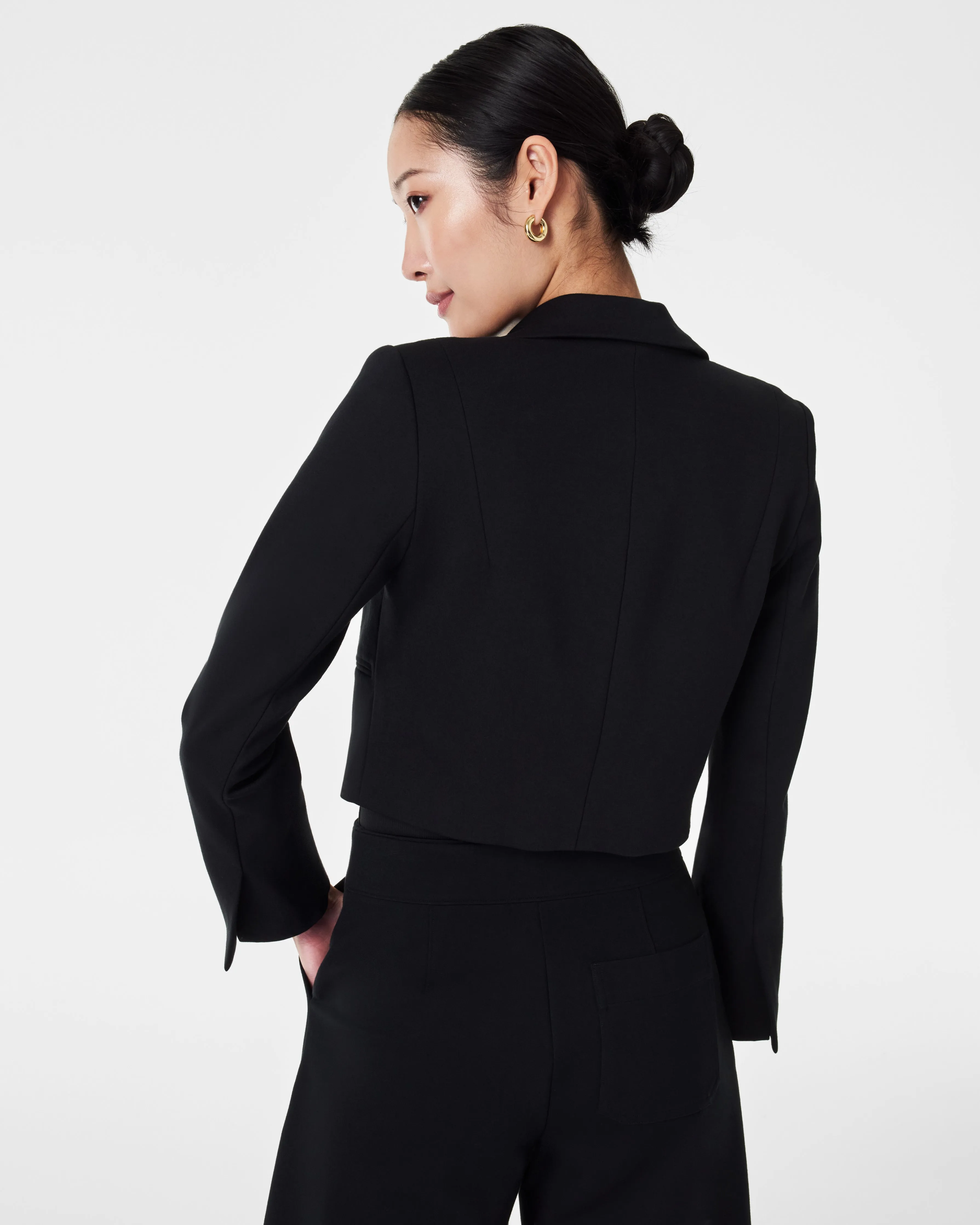 The Perfect Cropped Blazer